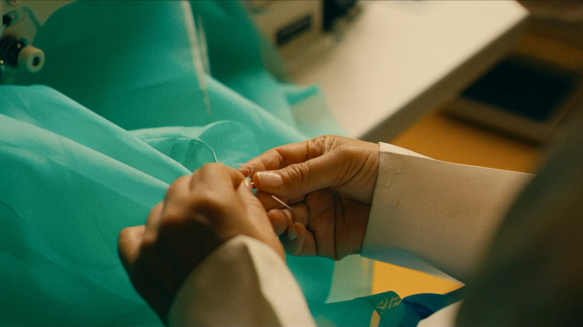 처음 입는 광복2